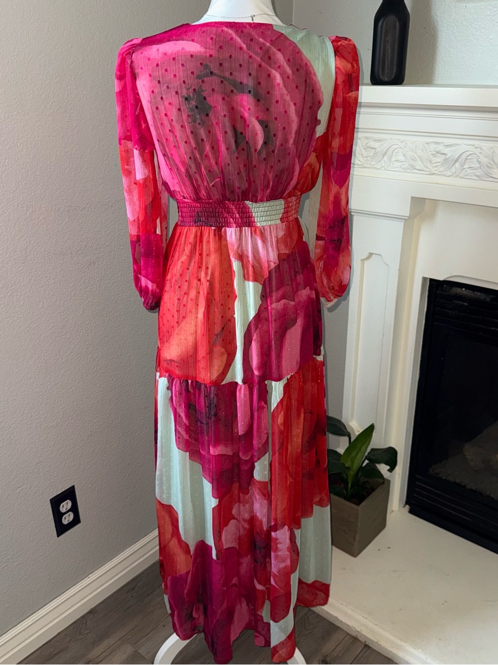 Taylor Floral Chiffon Maxi Dress Size 2 - Picture 3 of 12